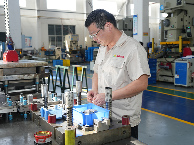 Perfecțiune de ștampilare din aluminiu - Formarea de precizie a pieselor de ștampilare din aluminiu