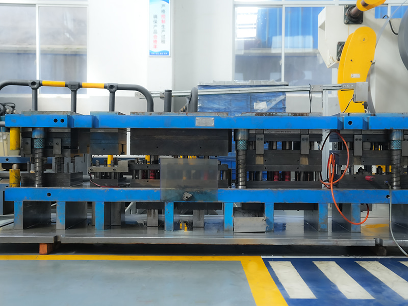 Fâșie materială și mucegai